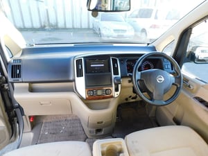 2011 Honda Stepwagon Van 4WD w/Dual Sliding Door 119,000 km — photo 4