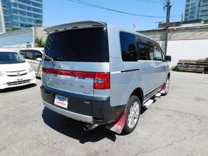 2005 Honda Stepwagon Van 4WD w/Dual Sliding Door 63,000 km — photo 2