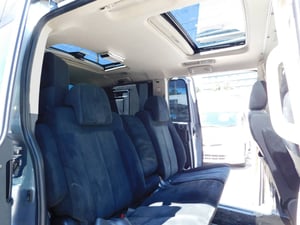 2007 Mitsubishi Delica D5 4WD w/Dual Sliding Door 153 km Stock in Canada — photo 5