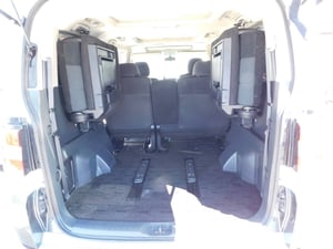 2007 Mitsubishi Delica D5 4WD w/Dual Sliding Door 153 km Stock in Canada — photo 6