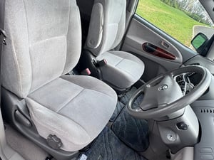 2001 Toyota Estima 4 Wheel Drive — photo 5
