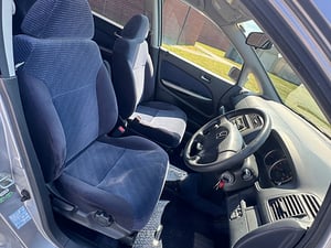 2000 Honda Stream/Honda Civic SI 3 Seat Row 7 Passenger — photo 6