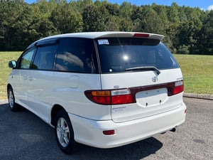 2000 Toyota Estima 4 Wheel Drive/Sale pending — photo 3
