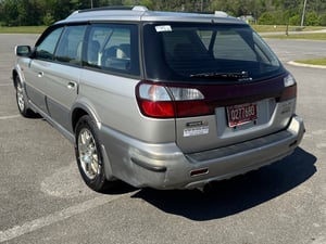 2000 Legacy Lancaster Very Rare 3.0 6 CYLINDER BOXER ENGINE — photo 3