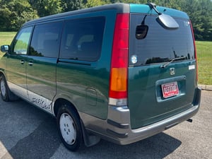 1997 Honda Stepwagon Passenger Compartment Mesurment (LxWxH),108x62x52 inch — photo 3