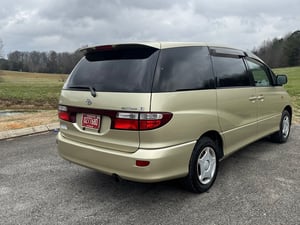 2000 Toyota Estima — photo 3