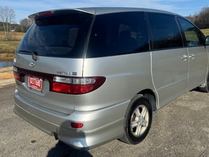 2000 Toyota Estima 4 Wheel Drive — photo 2