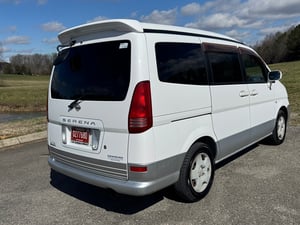 2000 Nissan Serena — photo 3