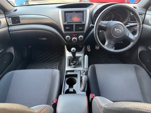 Subaru Impreza Hatchback 1.5 i-S Limited — photo 4