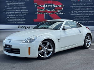 Nissan Fairlady Z version ST