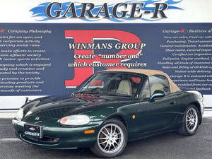 Mazda Roadster VS