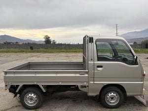 1997 SUBARU SAMBAR Classic 2WD Rear WD 5MT 94000 mi — photo 6