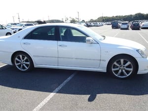 2005 TOYOTA CROWN ATHLETE