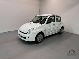 Toyota WiLL Vi 2000 — photo 2