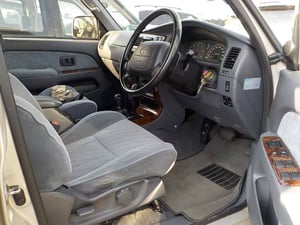 Toyota Hilux Surf SSR-G 1995 — photo 4