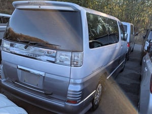 Nissan Elgrand 4WD X 2000 — photo 3