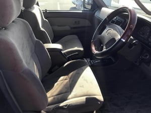 Toyota Hilux Surf SSR-X 2000 — photo 6