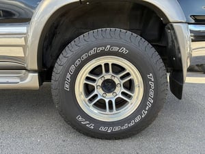 Toyota Hilux Surf SSR-X V-Selection 1999 — photo 4