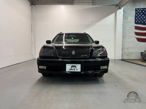 Toyota Crown Estate Athlete Premium Sports Selection 2000 — photo 6