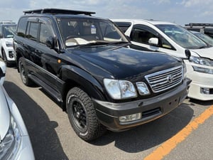 Toyota Land Cruiser Cygnus 1999