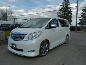 Jdm 2008 Toyota Alphard V-6 Awd — photo 2