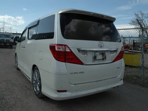 Jdm 2008 Toyota Alphard V-6 Awd — photo 5