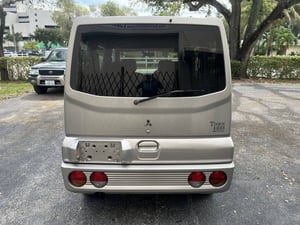 1999 Mitsubishi TownBox Wide Automatic Mini Van — photo 6