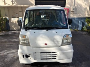 1999 Mitsubishi Minicab Automatic Mini Van — photo 2