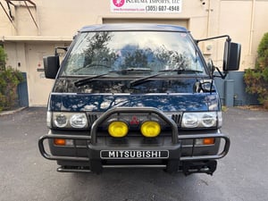 1996 Mitsubishi Delica Turbo Diesel Star Wagon GLX P35W — photo 2