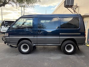 1996 Mitsubishi Delica Turbo Diesel Star Wagon GLX P35W — photo 4