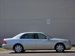 2001 Toyota Celsior TYPE B ER — photo 2