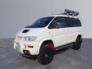 2000 Mitsubishi Delica L400 Space Gear CHAMONIX 4WD — photo 2