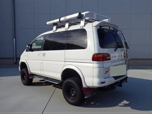 2000 Mitsubishi Delica L400 Space Gear CHAMONIX 4WD — photo 3
