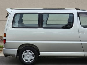 1996 Toyota Granvia 4WD Diesel — photo 6