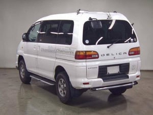 2001 Mitsubishi Delica Chamonix Diesel High Roof — photo 3