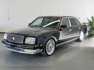 1999 TOYOTA CENTURY V12 — photo 2