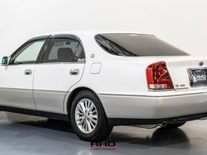 2000 Toyota Crown V8 — photo 5