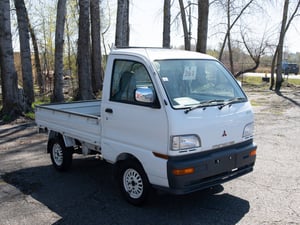 1998 Mitsubishi Minicab V30 Special Edition — photo 3