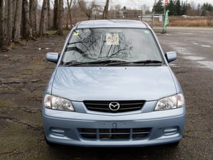 2000 Mazda Demio LX-G — photo 2