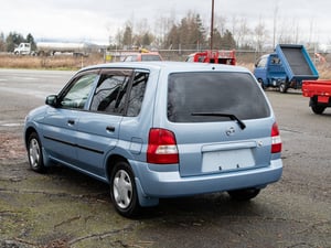 2000 Mazda Demio LX-G — photo 4