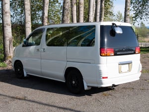 2000 Nissan Elgrand X — photo 4