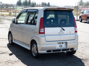 2001 Honda Life L — photo 4