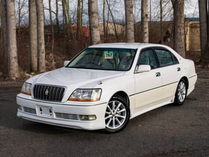 2001 Toyota Crown Majesta